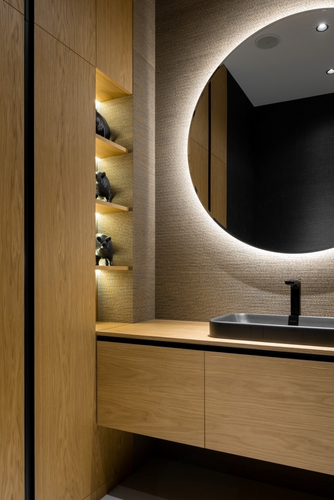 Cameră WC, Showroom
