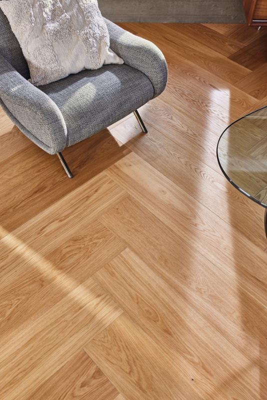 Herringbone Click Castle
