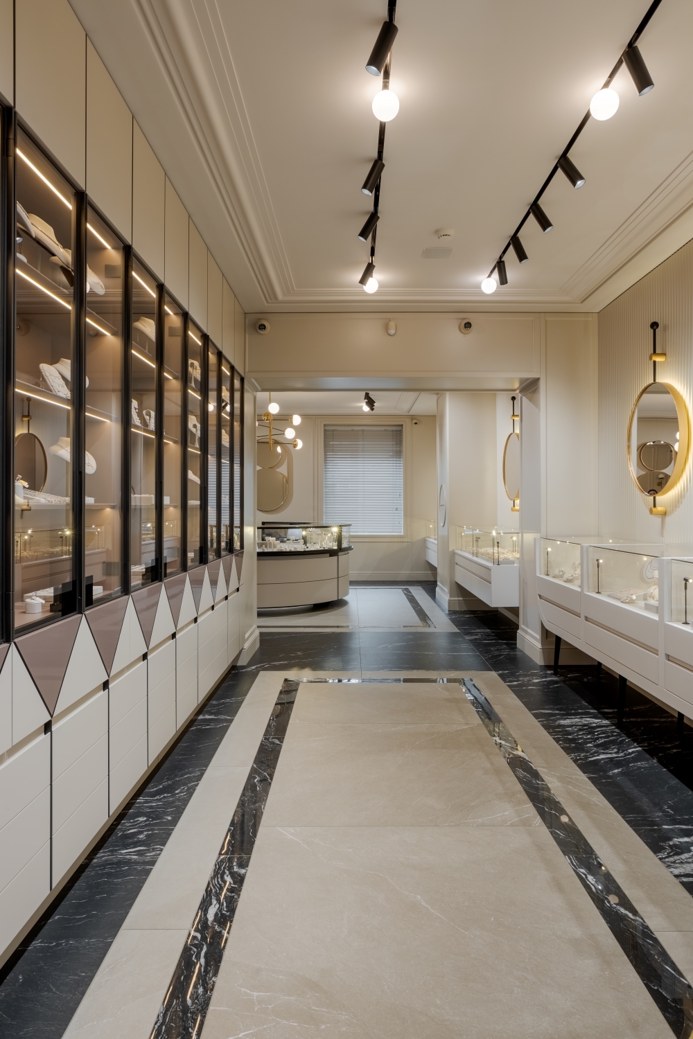 Salon de bijuterii DIAMANT in Balti