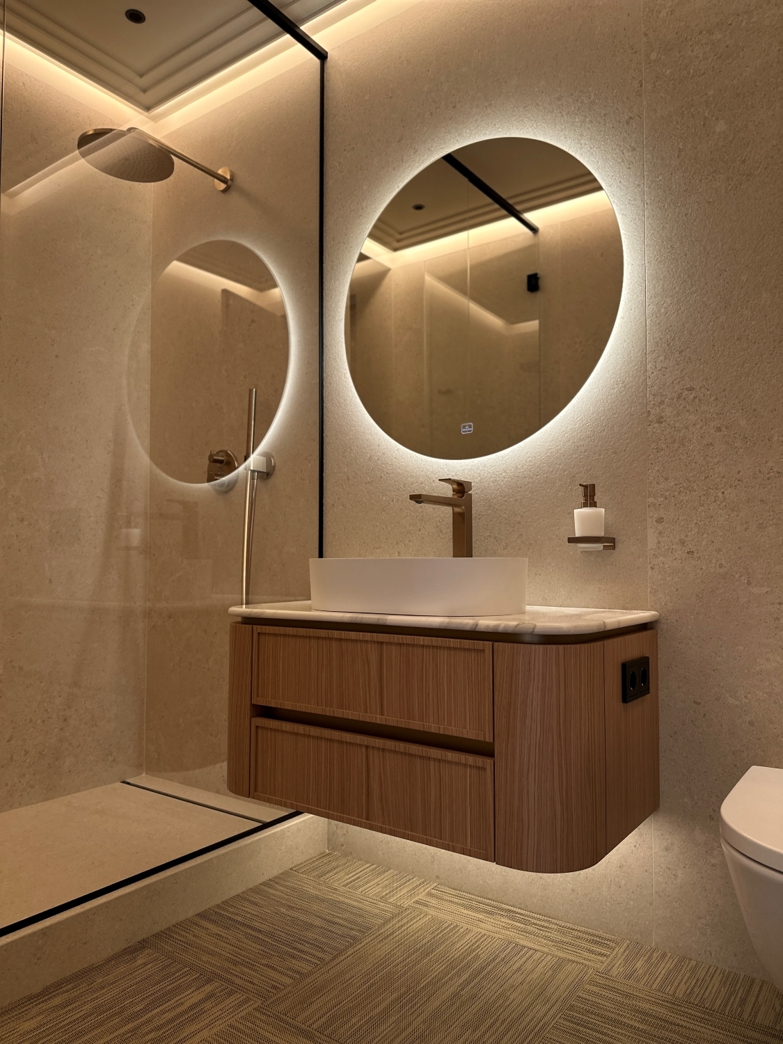 Apartamente, Eminescu